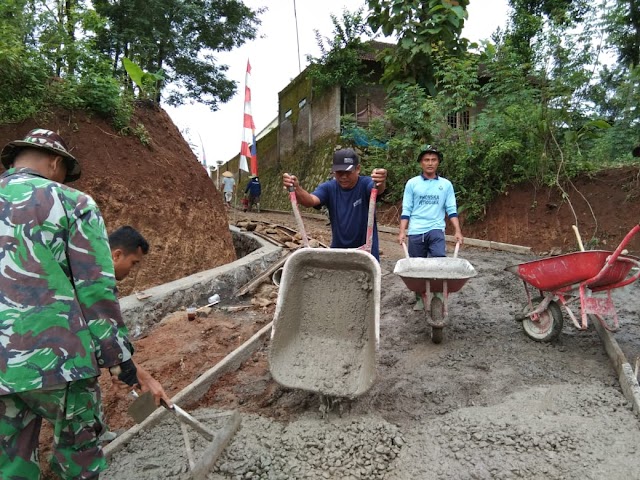 Wujud Kemanunggalan TNI Dan Rakyat Tercermin Di Desa Celep