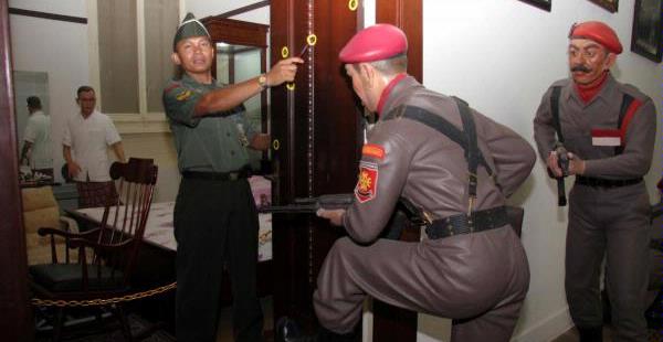 TNI AD Peringati G 30 S PKI di Lubang Buaya ~ Military of 