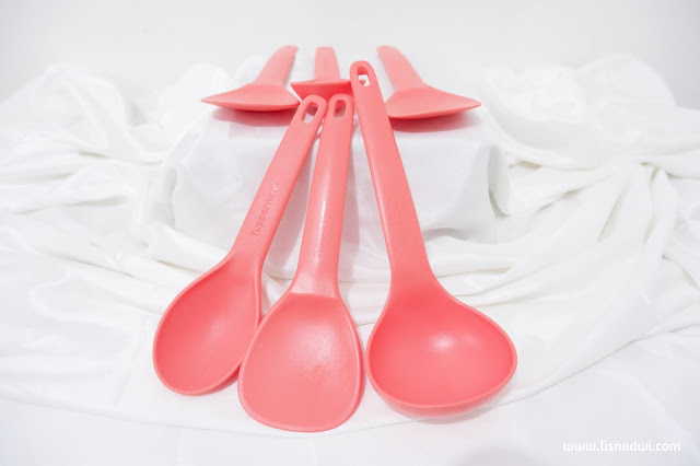 Tupperware Bloomia Spoon, Ladle and Colander