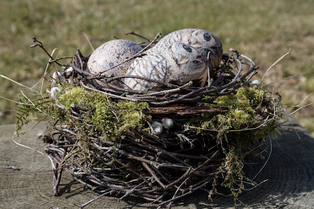 Jarní hnízdo na vajíčka - výroba z přírodnin