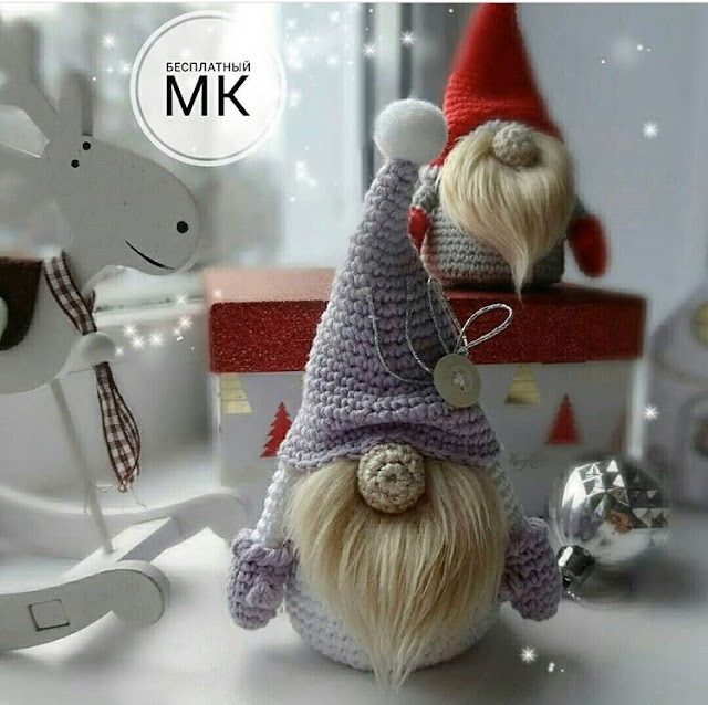 Скандинавский гном Ниссе вязаный крючком из плюшевой пряжи Scandinavian gnome Nisse crocheted from plush yarn