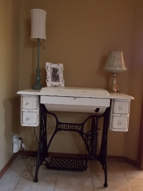 Repurpose-old-furnitures-Upcycling-sewing machine-Singer-Weddings by KMich Philadelphia PA