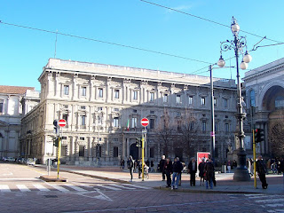 Palazzo Marino, with the entrace to the Galleria Vittorio Emanuele II to the right of the picture