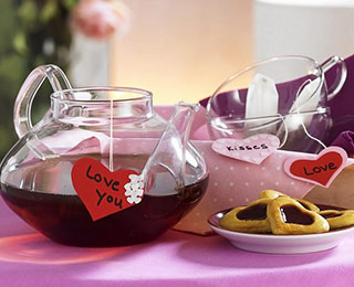 romantic table decoration for st. valentine