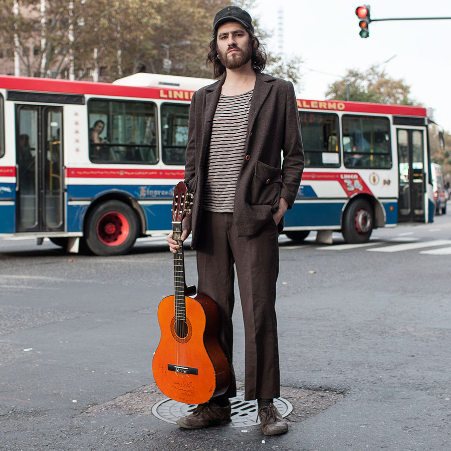 Israel, 27 años, músico.
