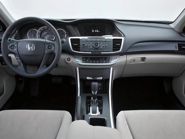 Honda Accord - Interior
