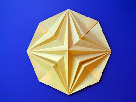 Origami, Stella in ottagono 2, variante b - Octagonal Star 2, variant b by Francesco Guarnieri