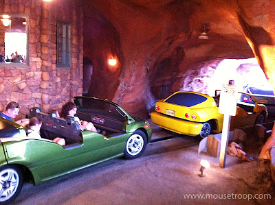 Radiator Springs Racers Loading station Cars Land