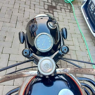 Dijual Motor Tua AJS 1956 Surat Lengkap