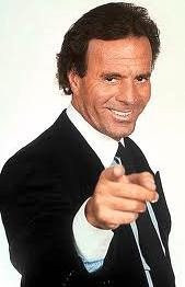 Foto de Julio Iglesias sonriendo