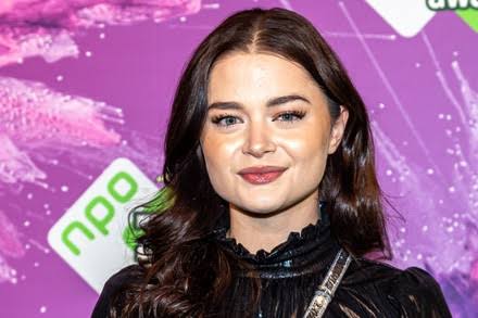Stefania Liberakakis Biography: Age, Real Name, Career, Education, Height, Parents, Religion, Nationality, Ethnicity, TV Shows, Instagram