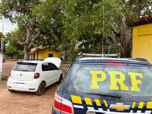 Veículo roubado há quase um ano em Fortaleza é recuperado pela PRF em Parnaíba