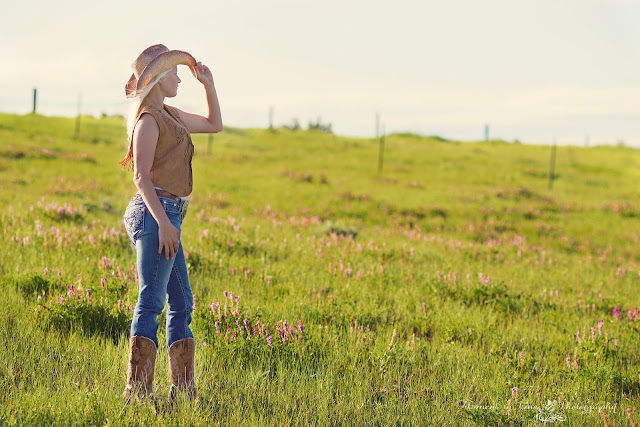 Country Girl Women Summer Portrait