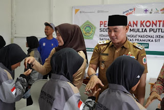 Wabup Lepas Kontingen SDIT Insan Mulia Putussibau Ikuti Kemah di Cibubur Jaktim