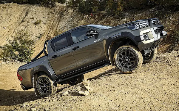 Toyota Hilux 2021 com facelift e 204 cv: lançamento no Brasi em novembro