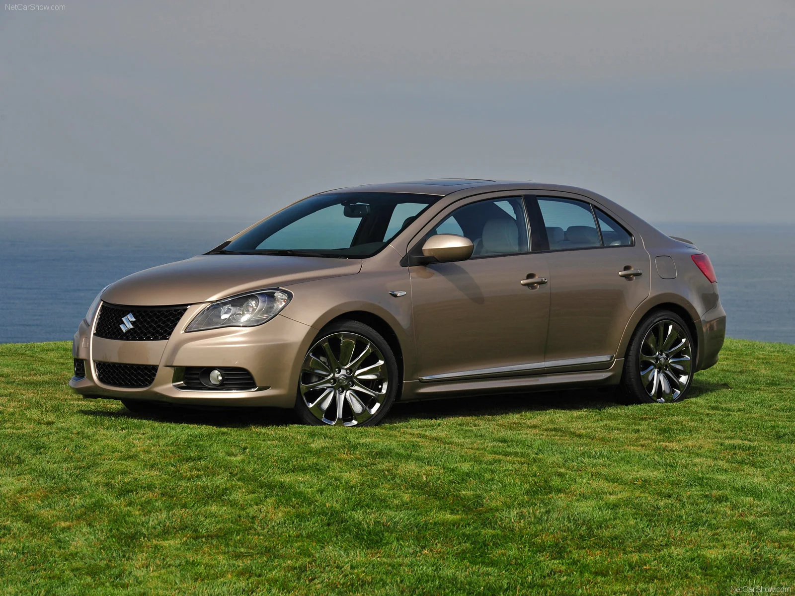 Hình ảnh xe ô tô Suzuki Kizashi 2010 & nội ngoại thất