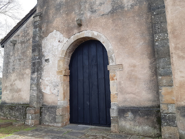 Arco de medio punto apoyado en impostas