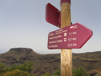 LA GOMERA CHIPUDE - LA FORTALEZA - MIRADOR DE IGUALERO - ALTO GARAJONAY, señal informativa del GR-131