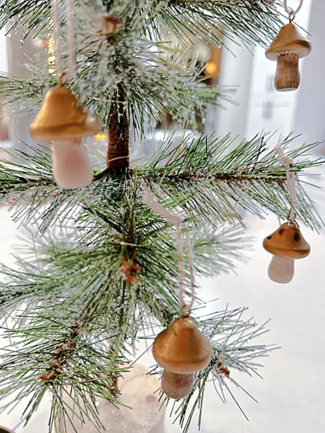 tree with mushroom ornaments