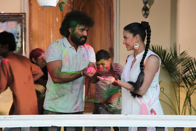 Veena Malik holi celebration 2013