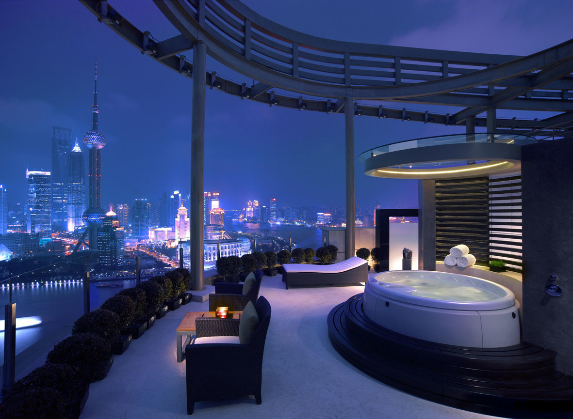 The World’s 30 Best Rooftop Bars… Everyone Should Drink At #9 At Least Once. - The Vue Bar sits on two levels of the Hyatt hotel in Shanghai, China.