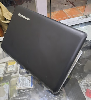 Jual Laptop Lenovo ideaPad Z360 Core i3 13-Inch