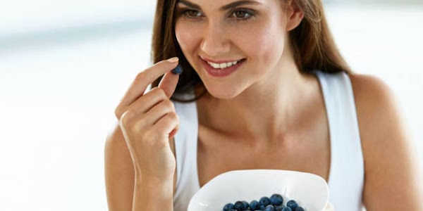 Eating blueberries daily reduces the risk of dementia