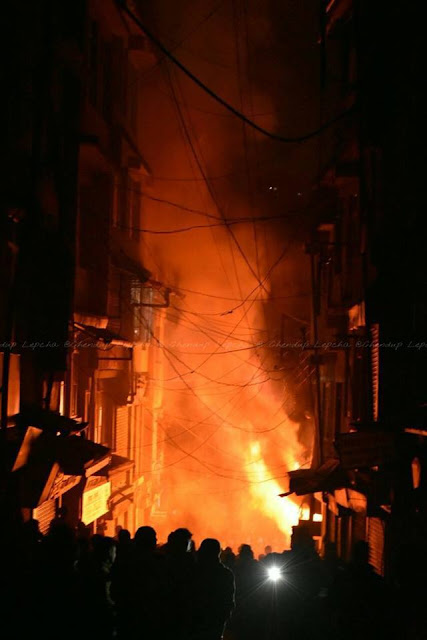  Darjeeling ablaze on Metro bookstore line