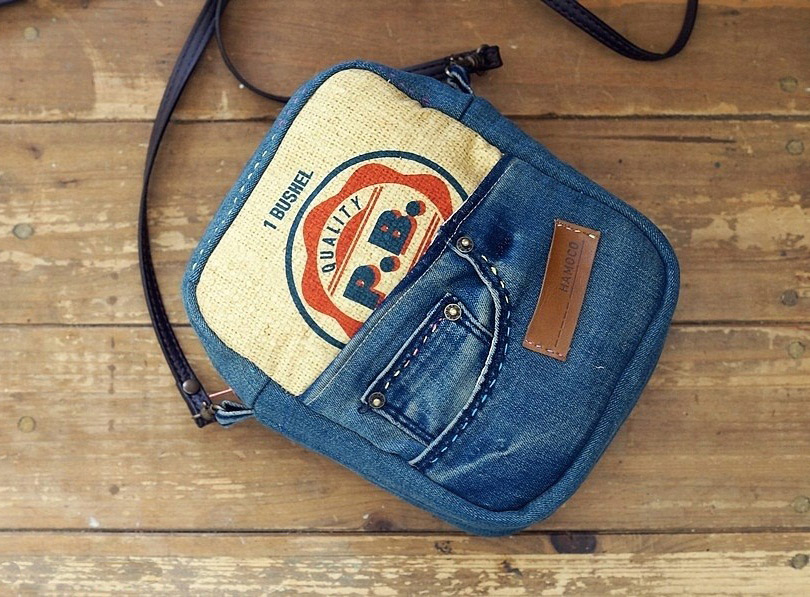 Tutorial: Recycled jeans messenger bag with Zipper. Idea to sew!