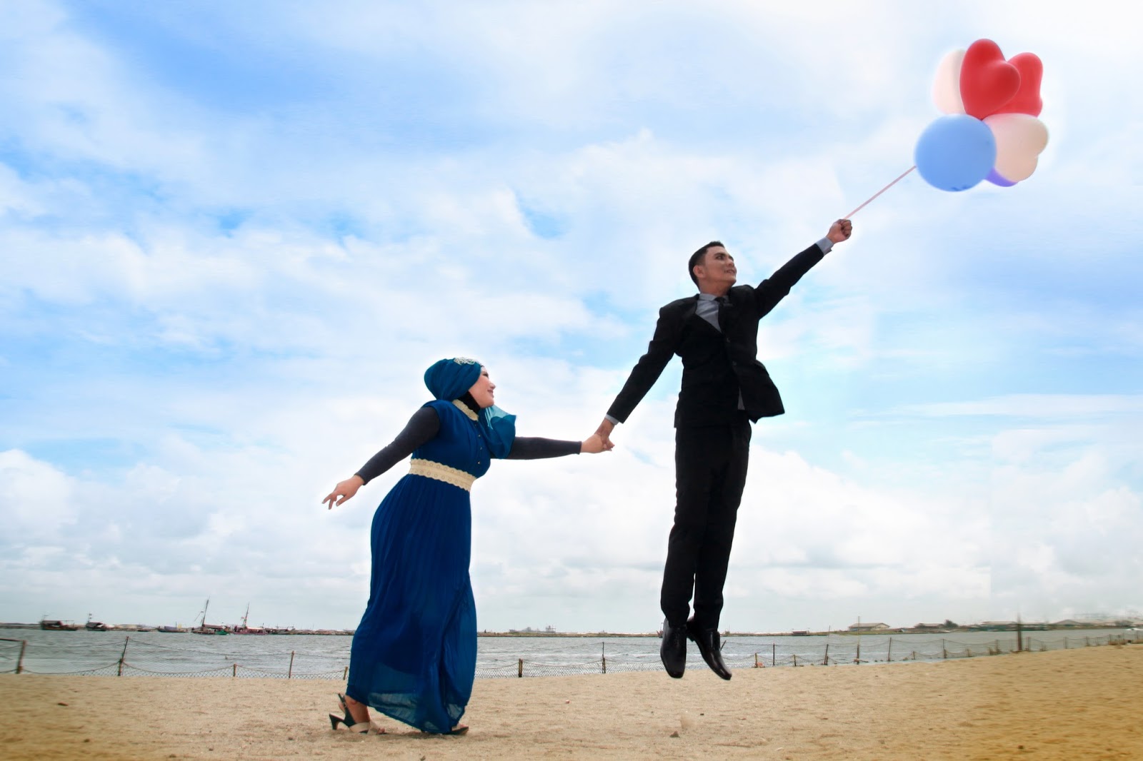  Foto Prewedding Di Pantai Ancol TulisanViral Info