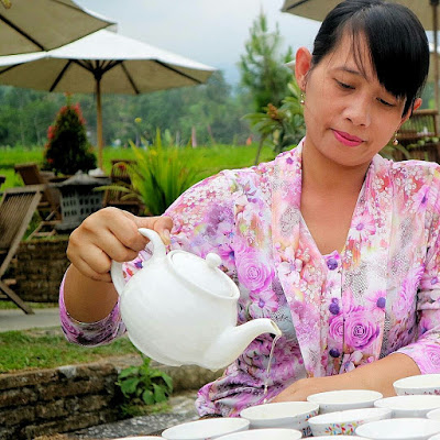 bale branti, restoran di karanganyar