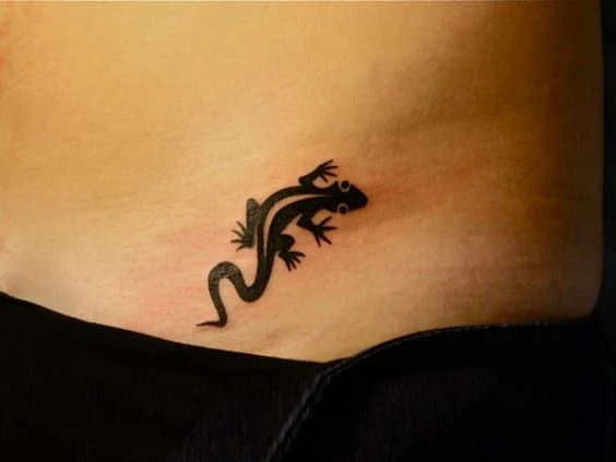Tatuajes de salamandras para mujer