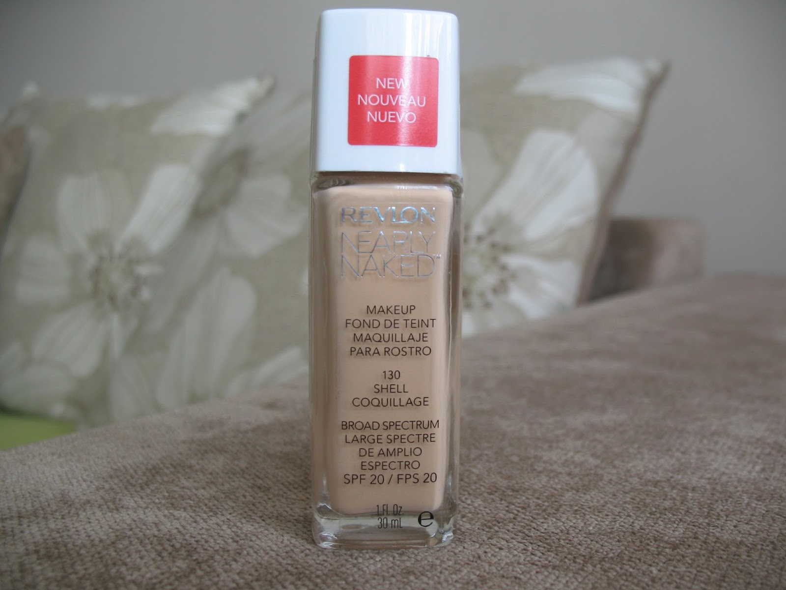 REVLON NEARLY NAKED FOUNDATION