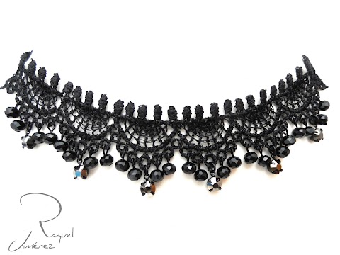 CHOKER DE ENCAJE NEGRO