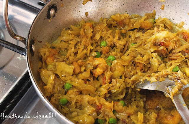 Bengali dry Cabbage Curry with shrimps recipe 