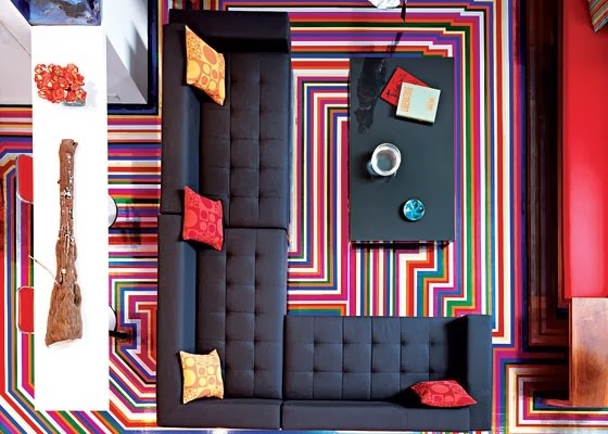 Lantai Rumah Dengan Warna-Warnai Cerah