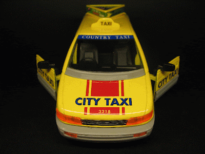 Mitsubishi Space Wagon Taxi