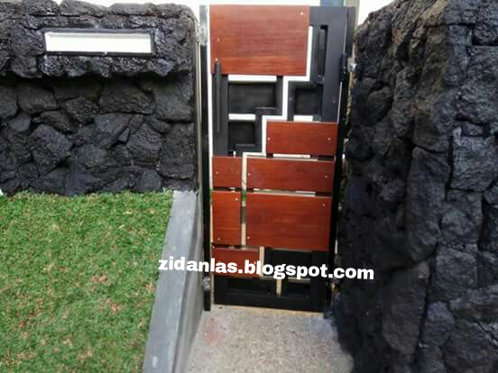  Pintu  Gerbang Besi Kombinasu Kayu  Pemasangan Di Pamulang 