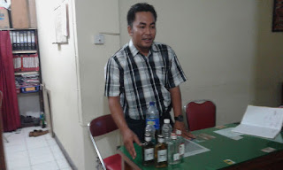 Polsek Gedongtengen Amankan 7 Botol Miras (Razia Pekat)