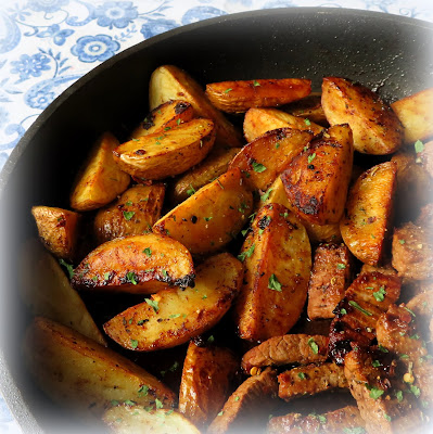 Garlic Steak Bites & Potatoes