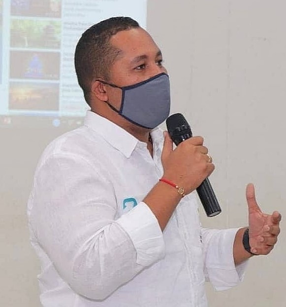 https://www.notasrosas.com/Alcalde de Riohacha hace llamado para encontrar solución a despidos masivos en Cerrejón