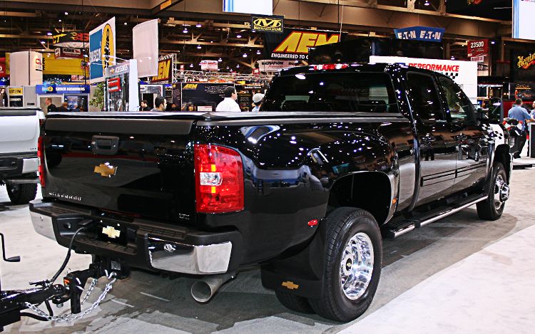 2011 Chevrolet Silverado 2500HD and 3500HD