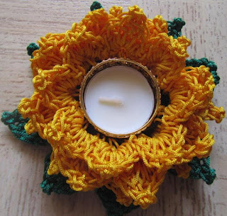 Sweet Nothings Crochet free crochet pattern blog ; photo of the sunflower tea light holder