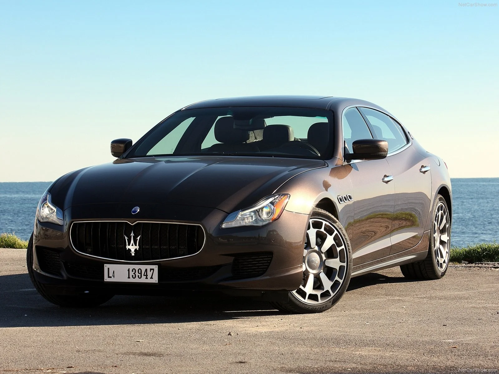 Hình ảnh siêu xe Maserati Quattroporte 2013 & nội ngoại thất