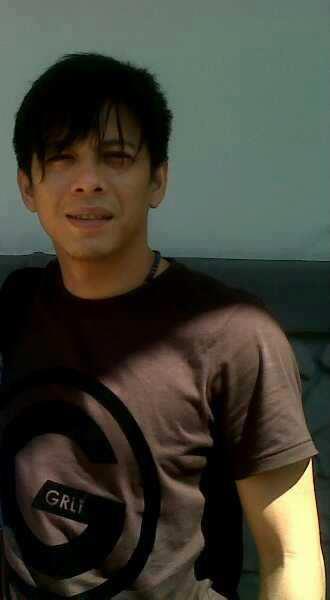 Inilah 38+ Gambar Kaos Greenlight Ariel Noah