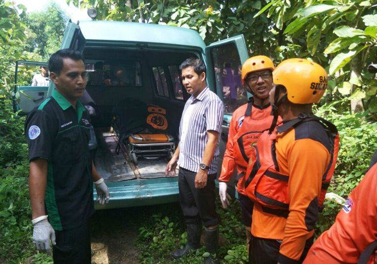 Sungai Desa Ngale Paron Ngawi