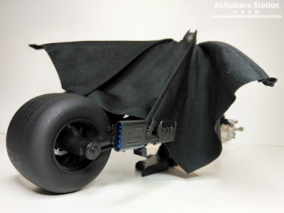 S.H.Figuarts Batpod The Dark Knight - Tamashii Nations