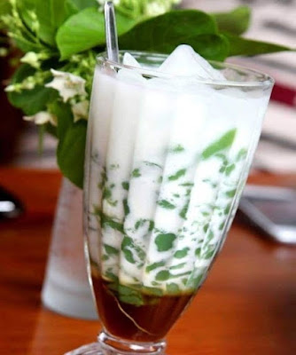 https://beritadanresep.blogspot.com/2024/04/resep-minuman-segar-es-cendol.html