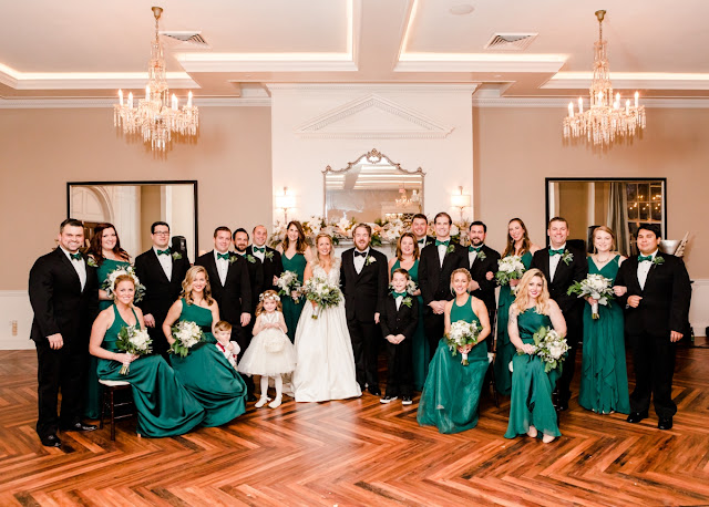 Christmas Themed Wedding at The Tidewater Inn in Easton, MD photographed by Maryland Wedding Photographer Heather Ryan Photography