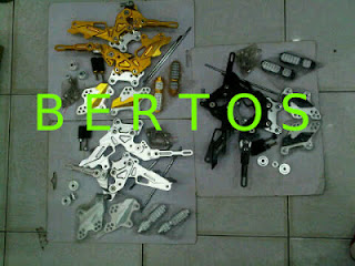 FOOTSTEP UNDERBONE NASSERTBEET NINJA250